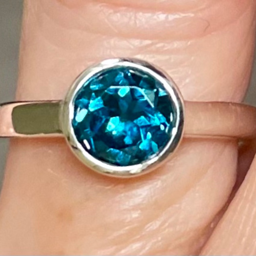 London Blue Topaz 925 Gemstone Ring Size 10 (NWOT)